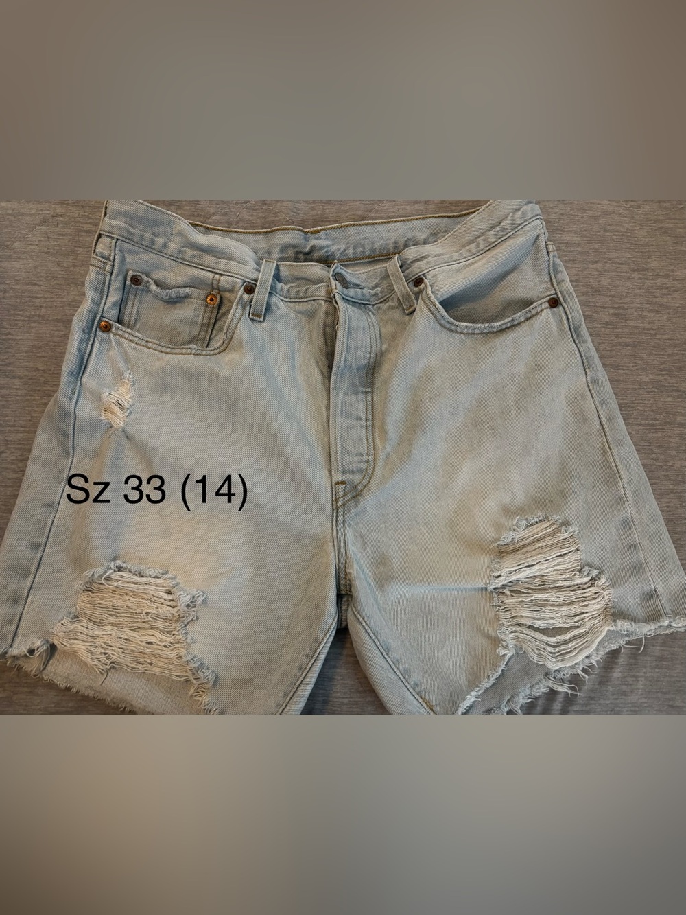 Light Wash Distressed Women’s Jeans